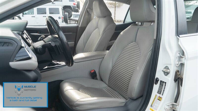 2018 Toyota Camry Hybrid SE