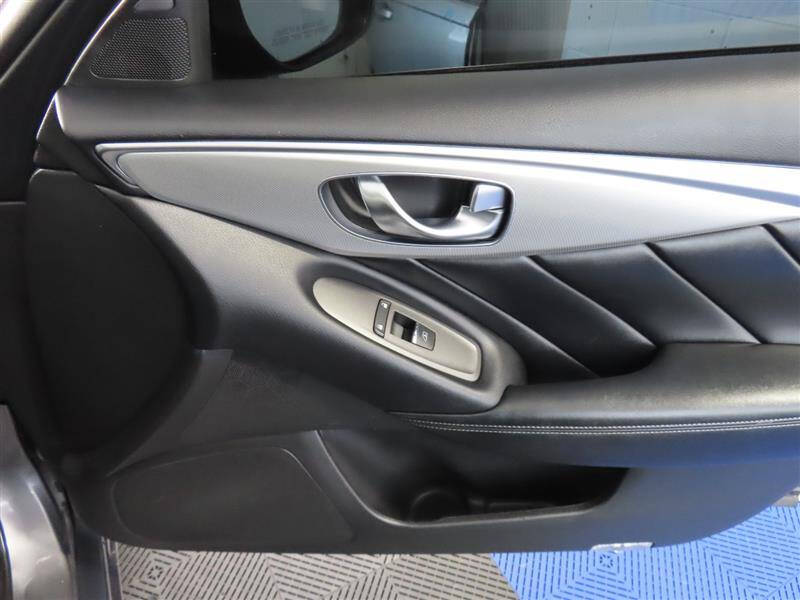 2021 Infiniti Q50 Luxe