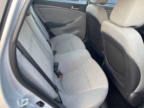 2016 Hyundai Accent SE