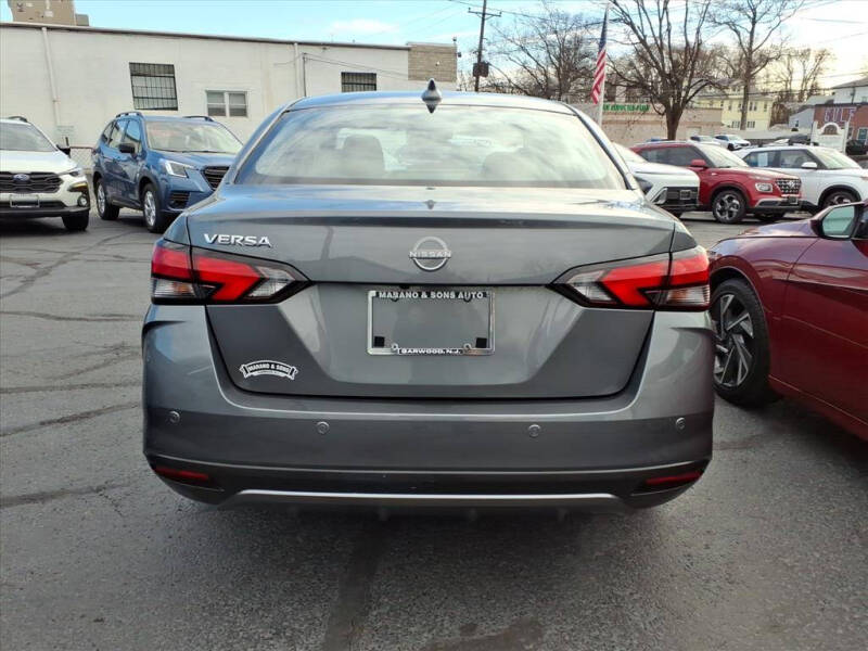 2025 Nissan Versa SV