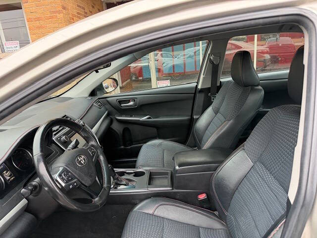 2015 Toyota Camry SE