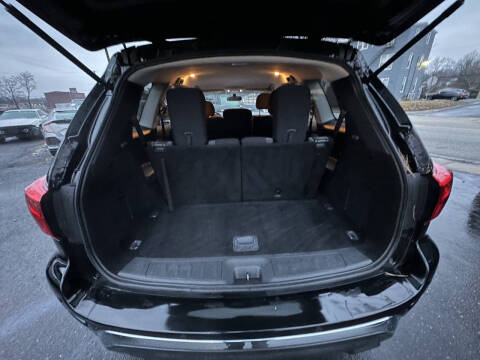 2019 Nissan Pathfinder SV