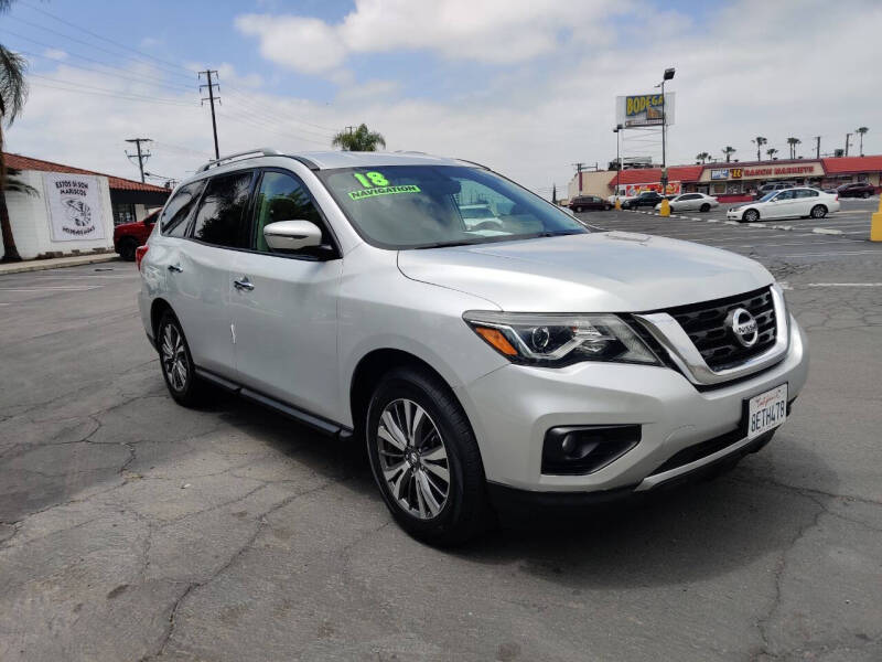 2018 Nissan Pathfinder SV