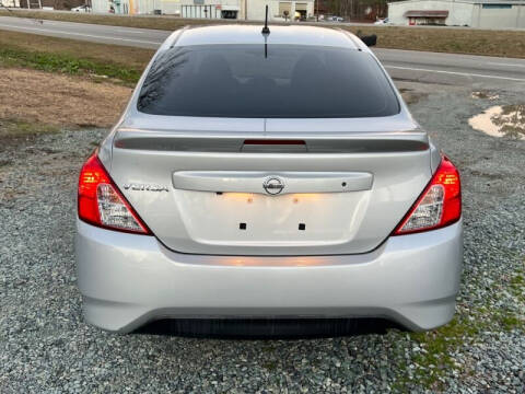 2019 Nissan Versa