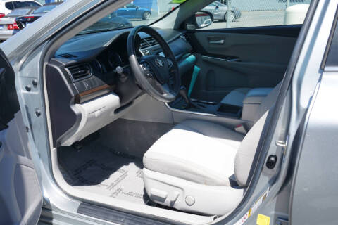 2017 Toyota Camry LE