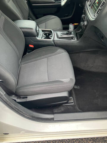 2017 Dodge Charger SXT