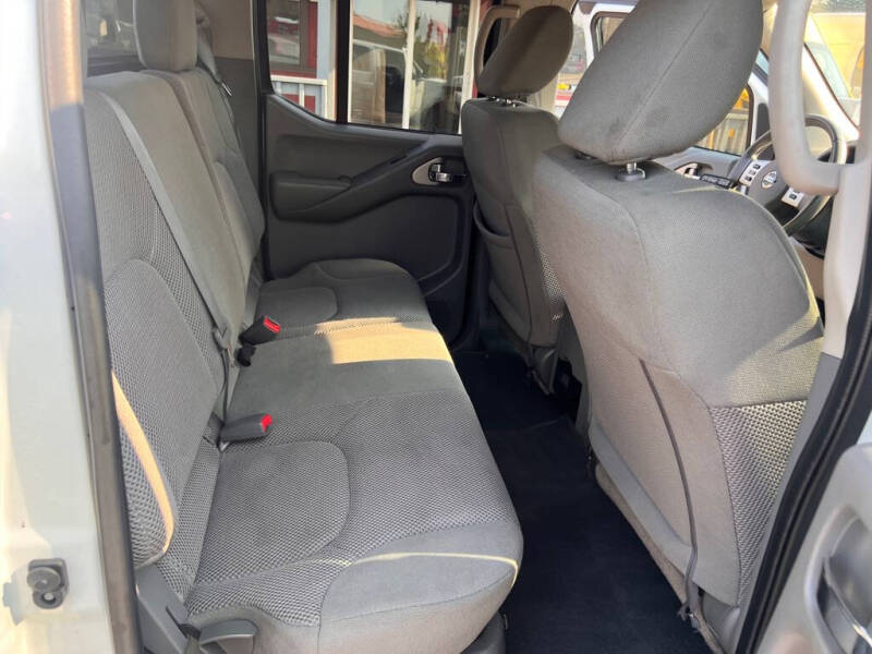 2020 Nissan Frontier S