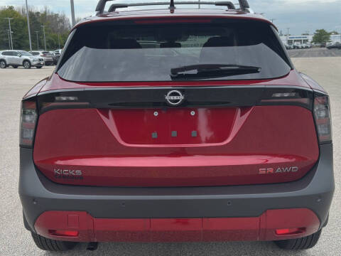 2026 Nissan Kicks SR