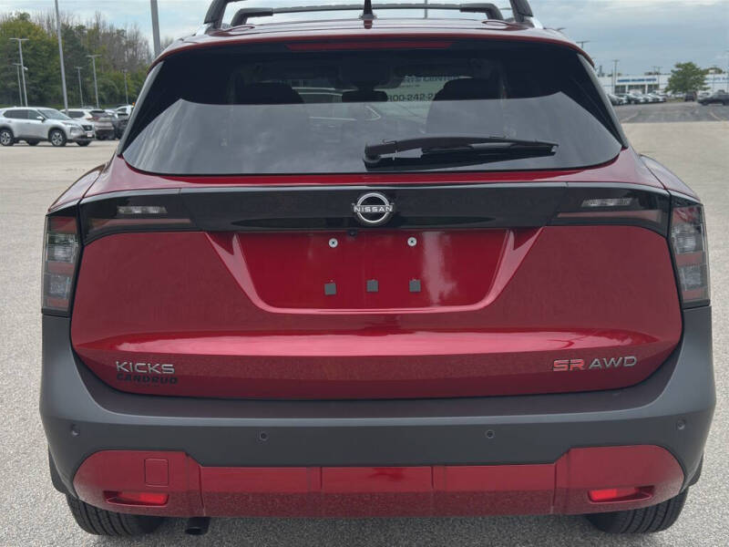 2026 Nissan Kicks SR