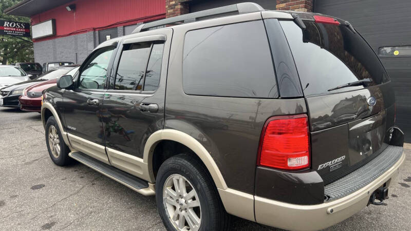 2005 Ford Explorer Eddie Bauer