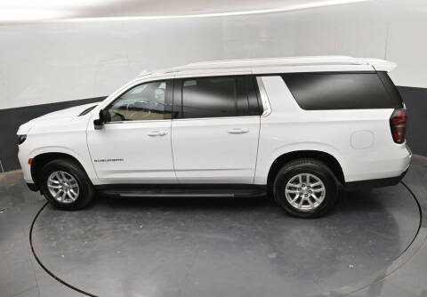 2024 Chevrolet Suburban LT