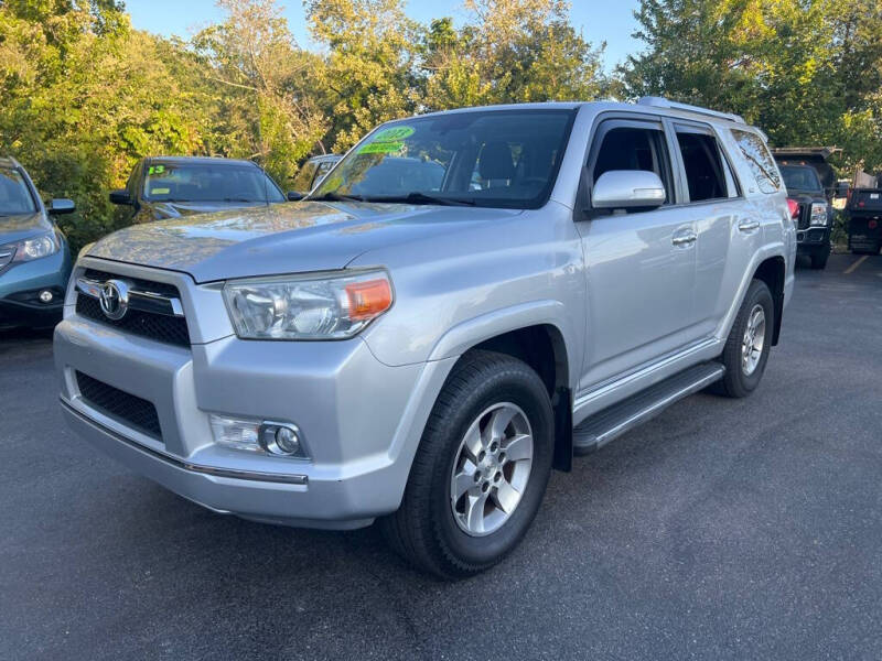 2013 Toyota 4Runner SR5's photo
