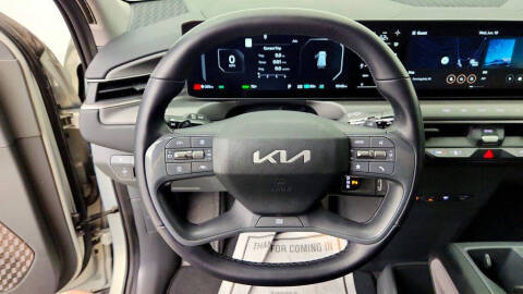 2024 Kia EV9 Light Long Range