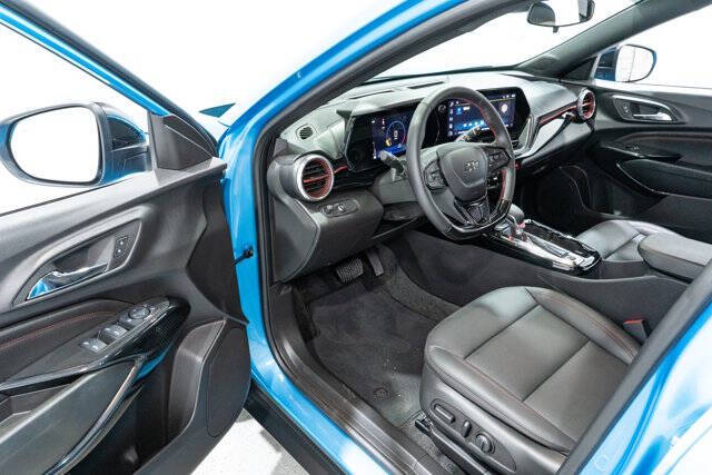 2025 Chevrolet Trax RS