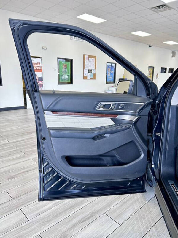 2016 Ford Explorer Platinum
