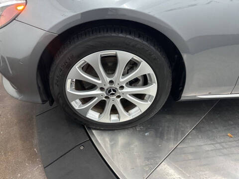 2018 Mercedes-Benz E-Class E 300