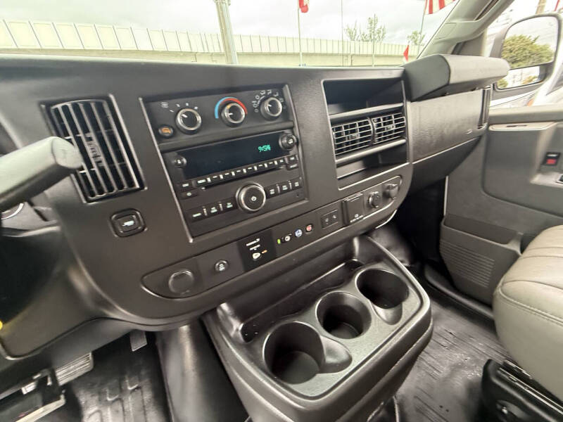 2021 Chevrolet Express 2500