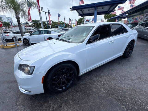 2019 Chrysler 300 Touring