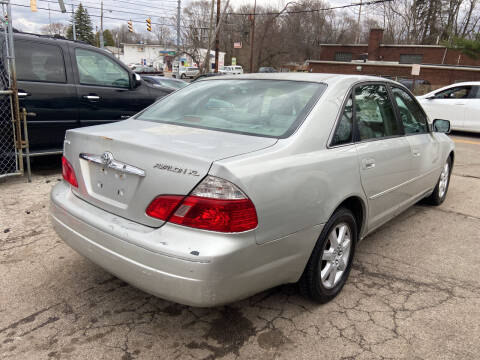 2004 Toyota Avalon XLS