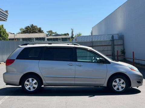 2006 Toyota Sienna