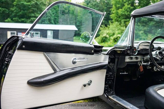 1955 Ford Thunderbird