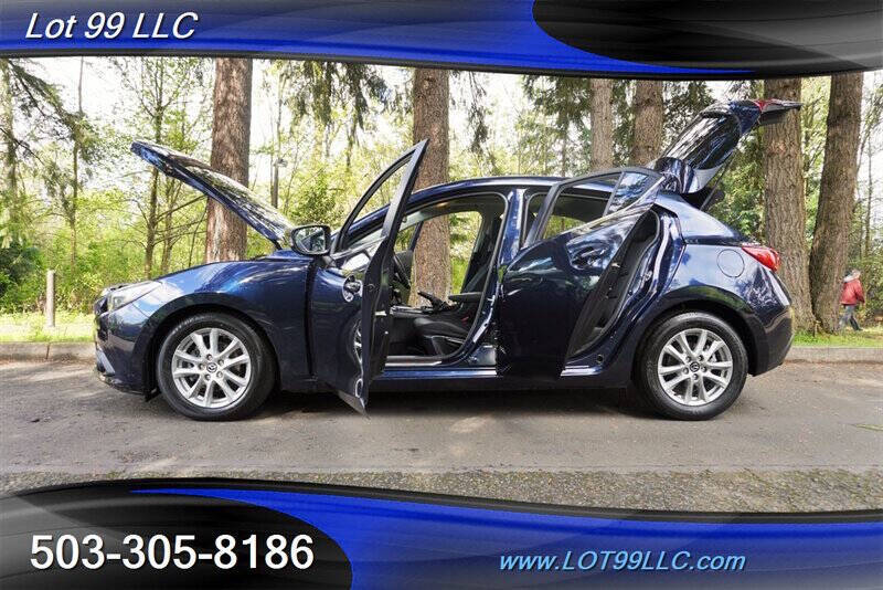2016 Mazda MAZDA3 i Touring