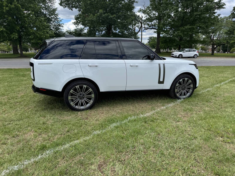 Image 9 of 2023 Land Rover Range Rover P530 SE