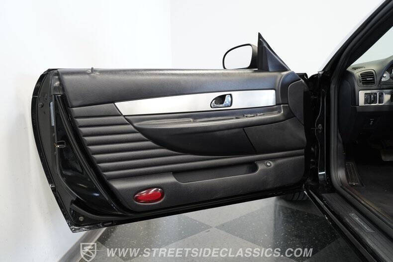 2003 Ford Thunderbird