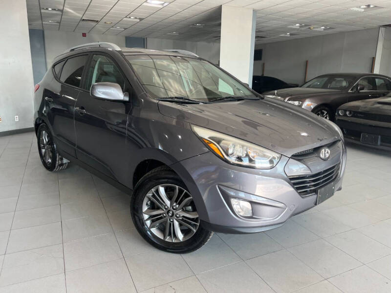 2015 Hyundai Tucson SE photo 2