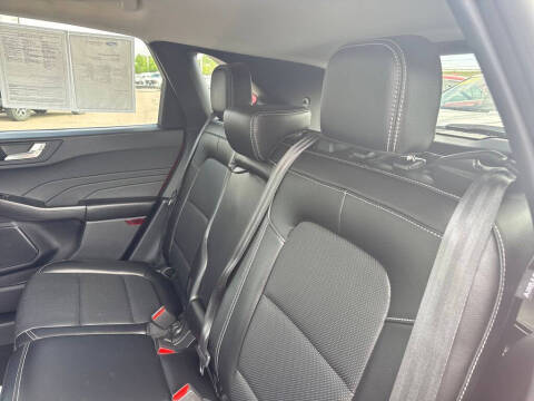 2022 Ford Escape SEL
