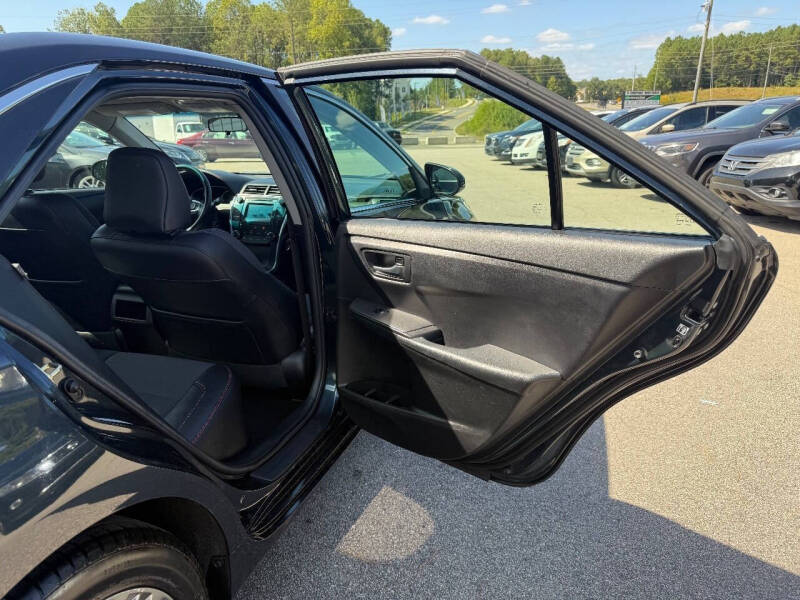 2016 Toyota Camry SE