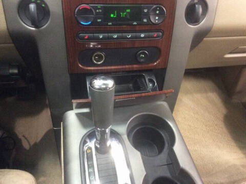 2005 Ford F-150 Lariat