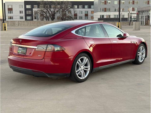 2015 Tesla Model S