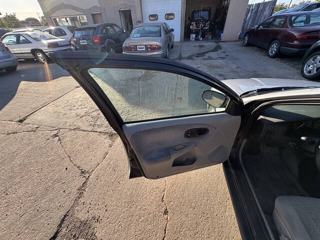 2002 Saturn S-Series SL2