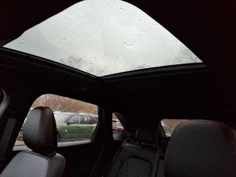 2026 Ford Escape Hybrid ST-Line Elite