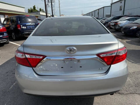 2017 Toyota Camry LE
