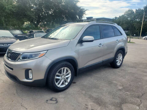 2014 Kia Sorento for sale at FAMILY AUTO BROKERS in Longwood FL