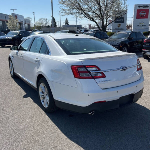 2014 Ford Taurus SEL
