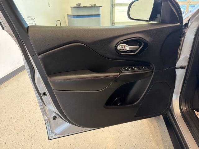 2022 Jeep Cherokee Trailhawk