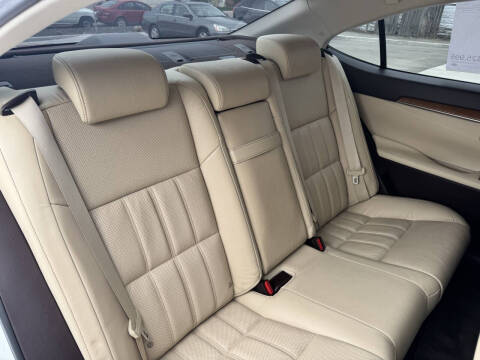 2016 Lexus ES 300h