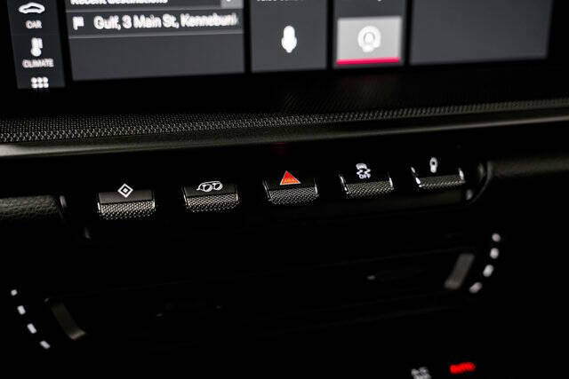 2020 Porsche 911 Carrera