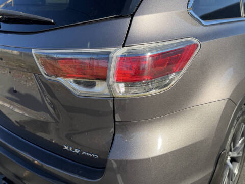 2016 Toyota Highlander XLE