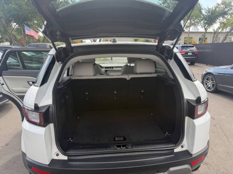 2019 Land Rover Range Rover Evoque SE