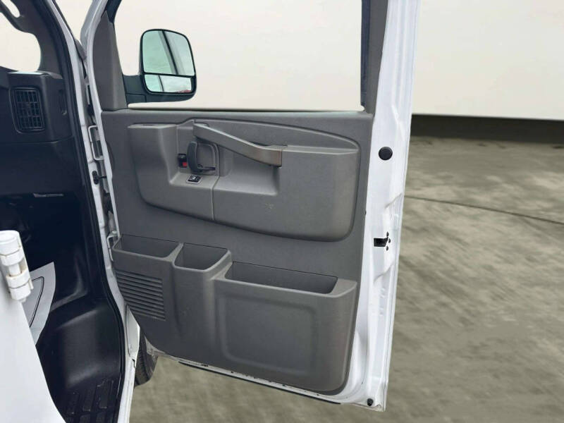 2020 Chevrolet Express 2500