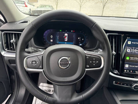 2025 Volvo S60 B5 Core