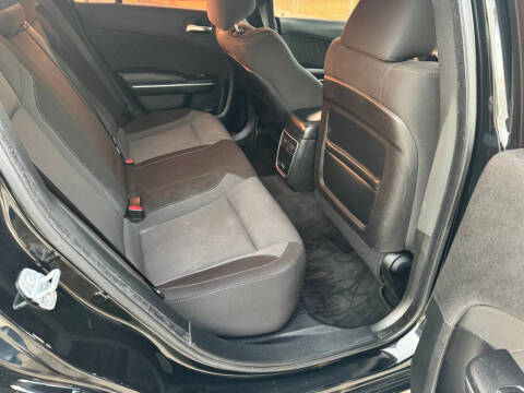 2015 Dodge Charger SXT