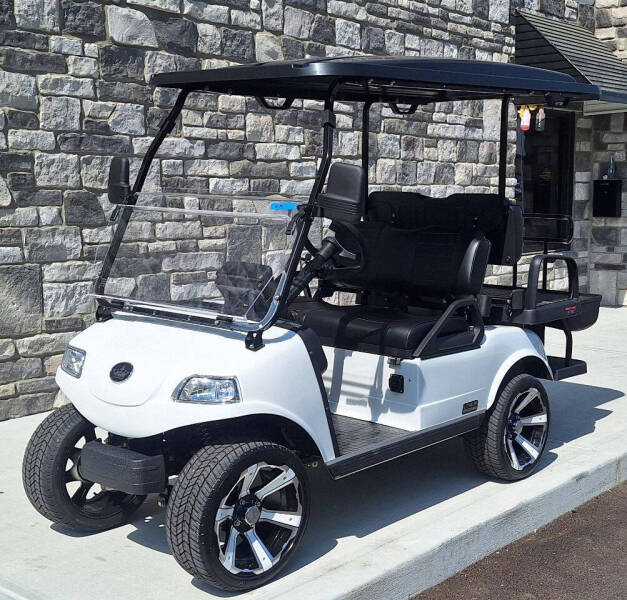 2025 Evolution Classic 4+ for sale at Columbus Powersports - Golf Carts in Columbus OH