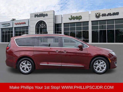2019 Chrysler Pacifica Touring L Plus