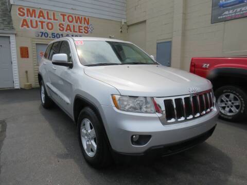 2011 Jeep Grand Cherokee for sale at Small Town Auto Sales in Hazleton PA