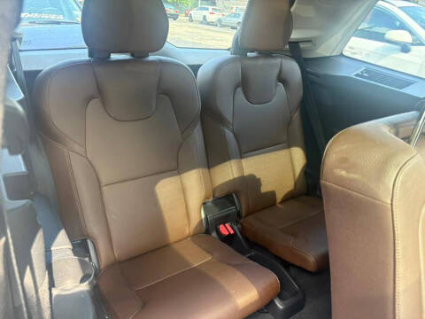 2019 Volvo XC90 T6 Momentum